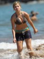 /album/photo-gallery-jennette-goes-to-hawaii-/surf-5-jpg/
